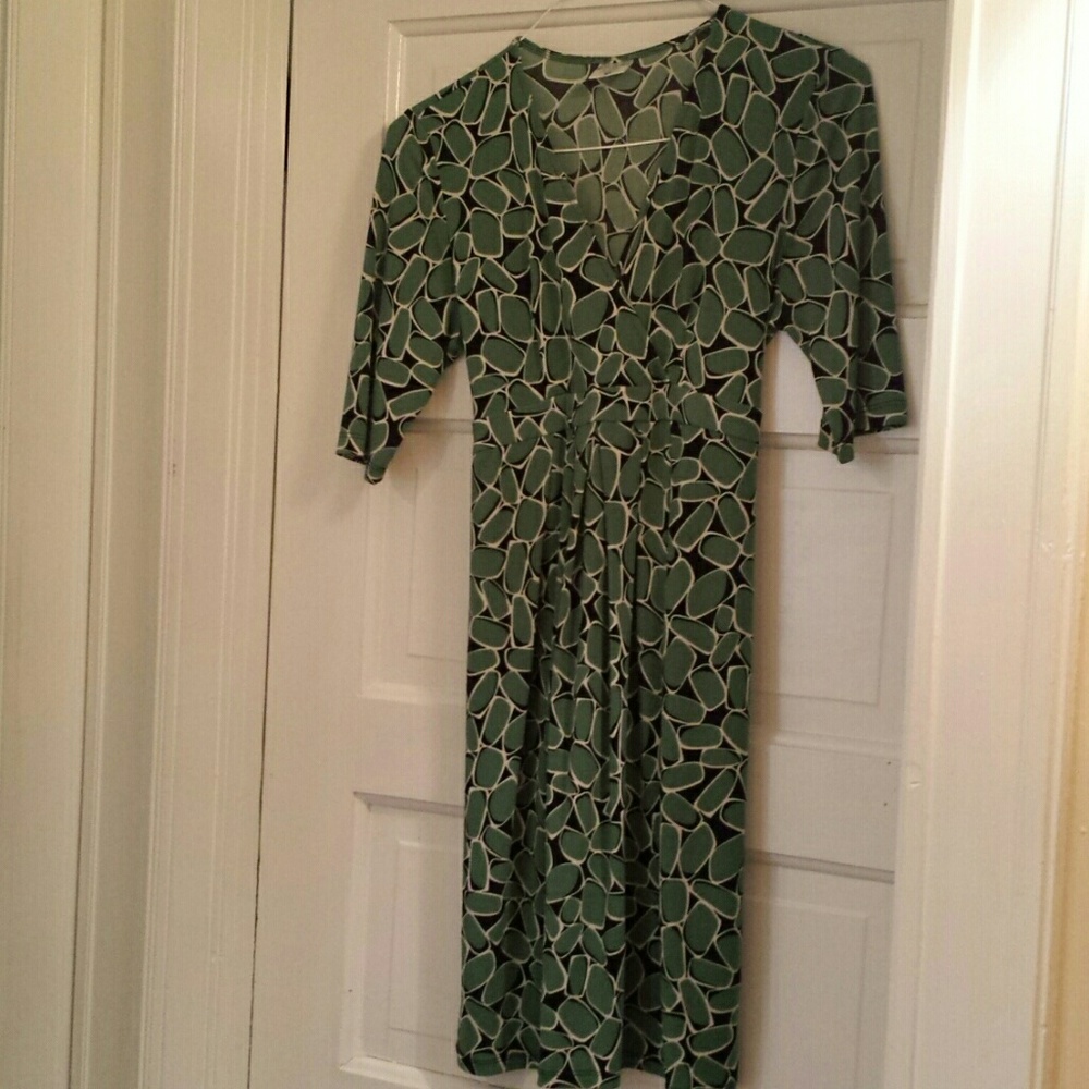 Green Pebble Maternity Dress